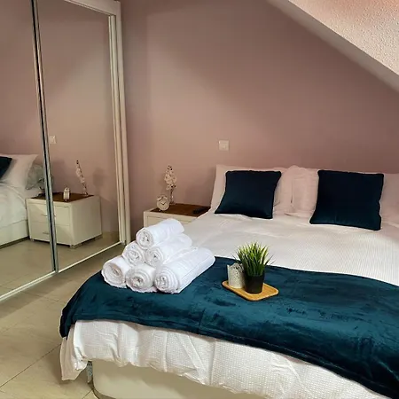 Bonito Duplex En Gran Urb Con Piscina Ajo