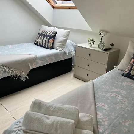 Apartamento Bonito Duplex En Gran Urb Con Piscina Ajo