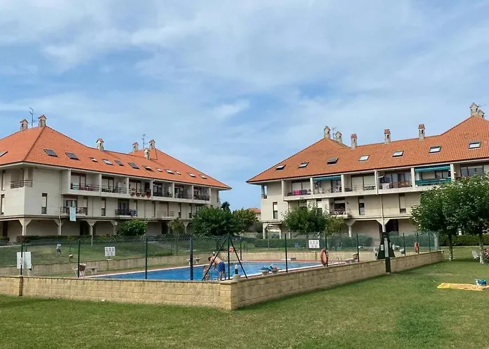 Bonito Duplex En Gran Urb Con Piscina Ajo